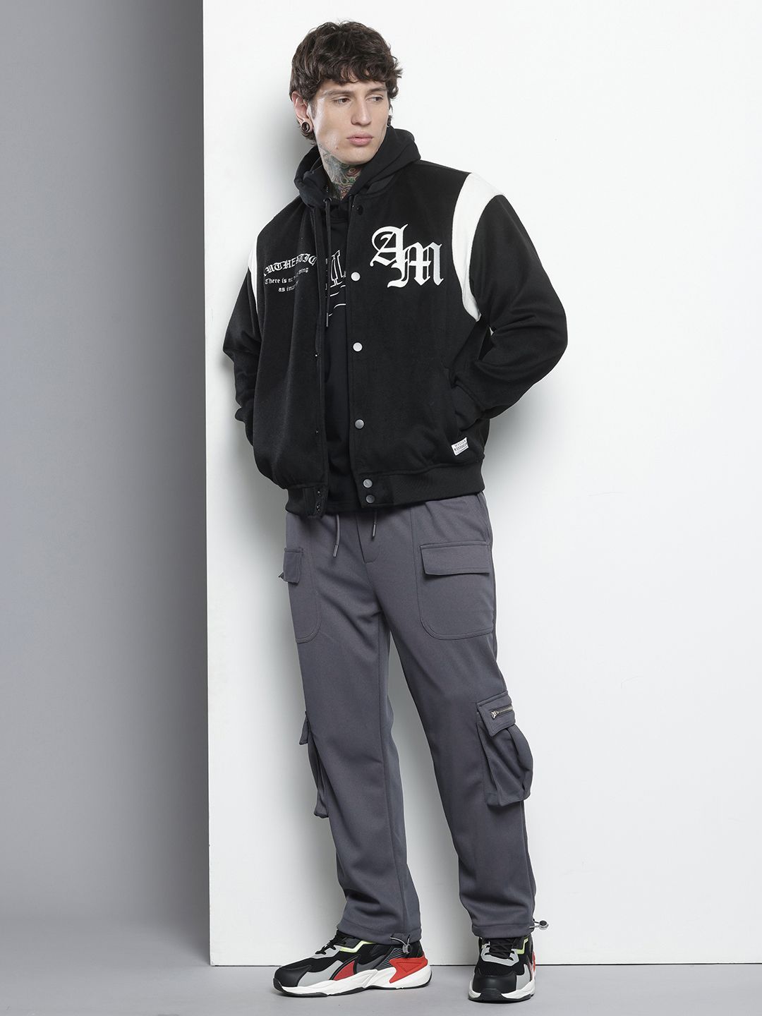 Men's Grey Relaxed Fit Textured Wide Leg Cargo Joggers