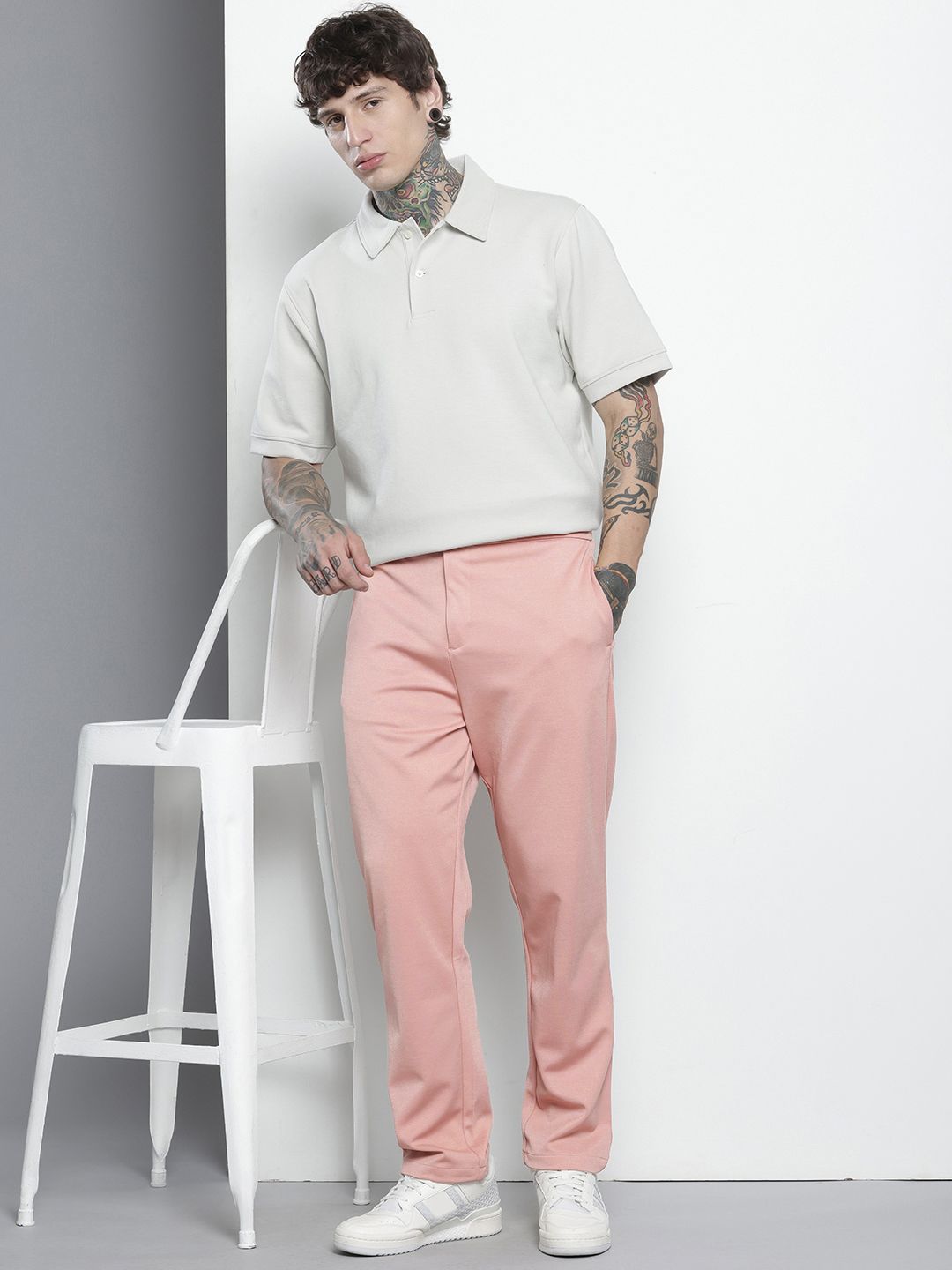 Men's Pink Relaxed Fit Solid Chinos