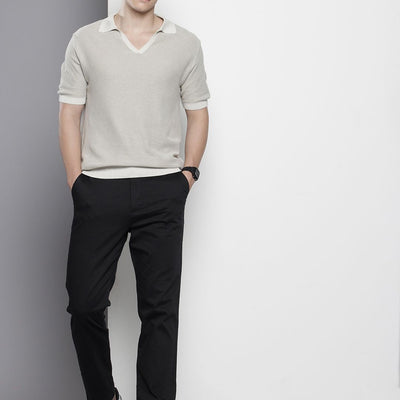 Men's Black Regular Fit Solid Chinos