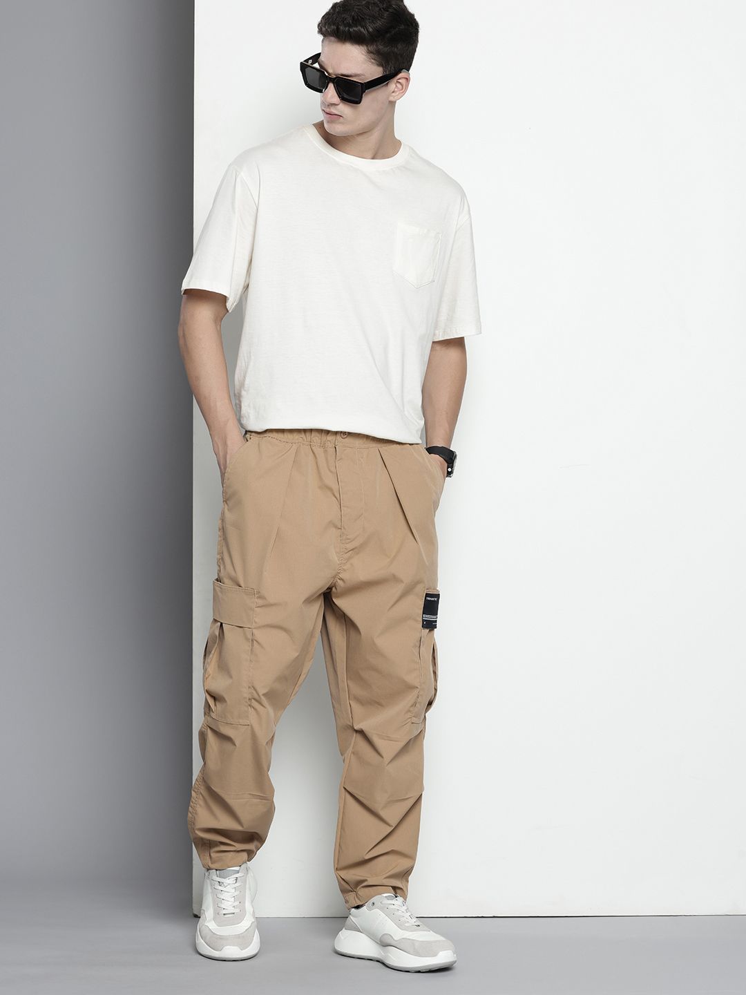 Men's Khaki Tapered Fit Textured Cargos