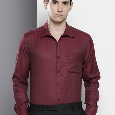 Men's Burgundy Slim Fit Solid Formal Shirt