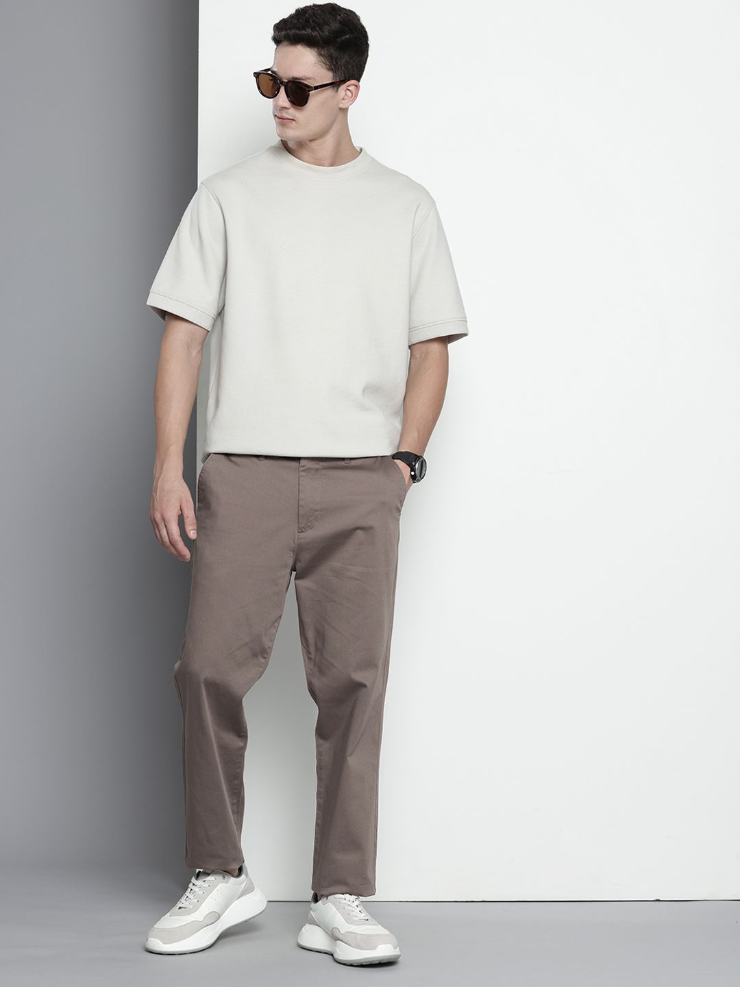 Men's Grey Regular Fit Solid Chinos