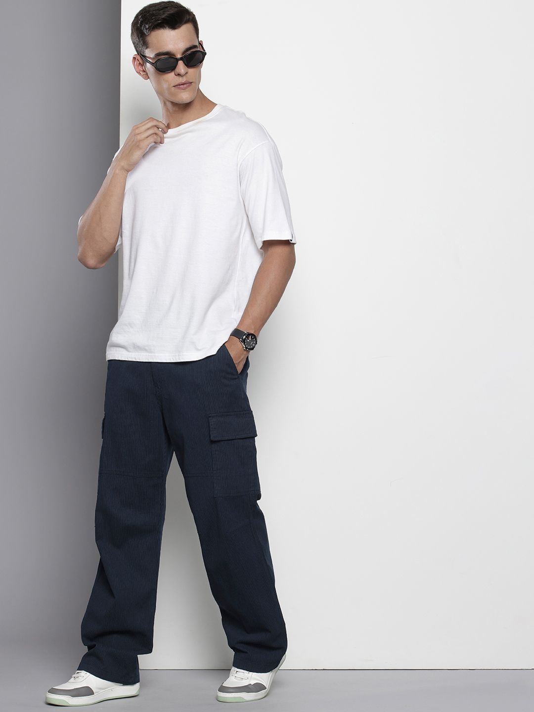 Men's Navy Blue Relaxed Fit Geometric Print Cargos