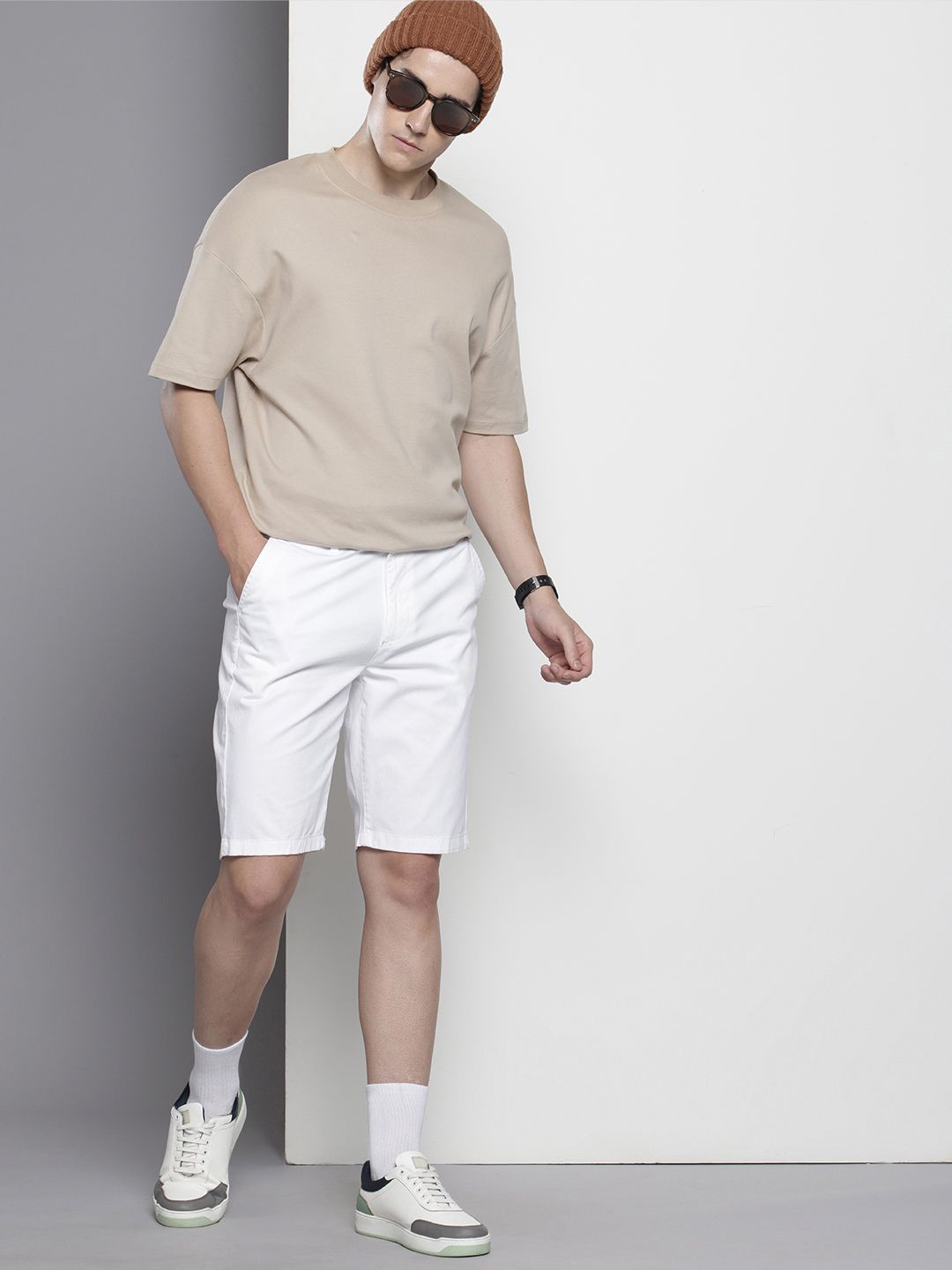 Men's White Regular Fit Solid Chino Shorts