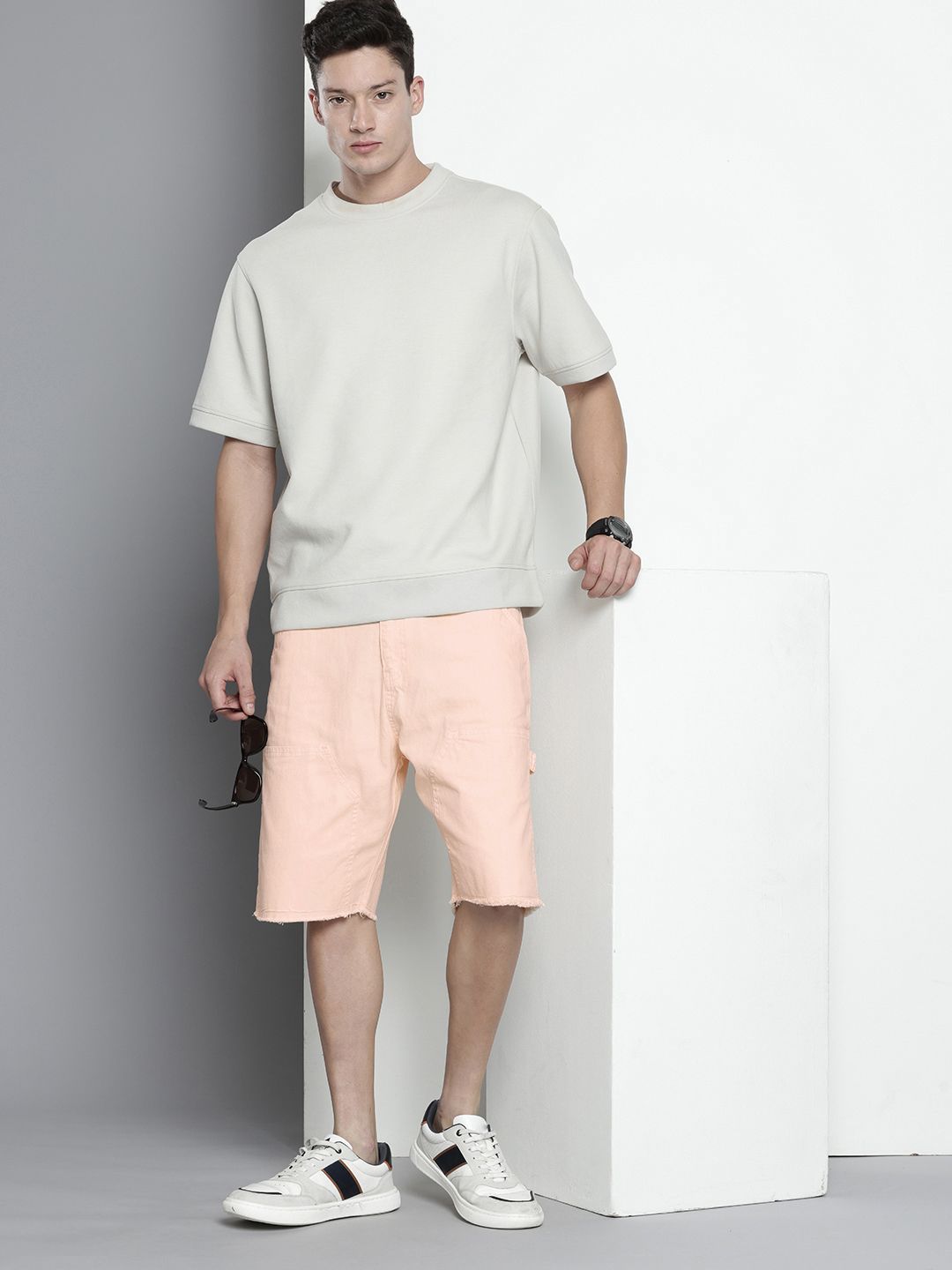 Men's Pink Relaxed Fit Patched Utility Shorts