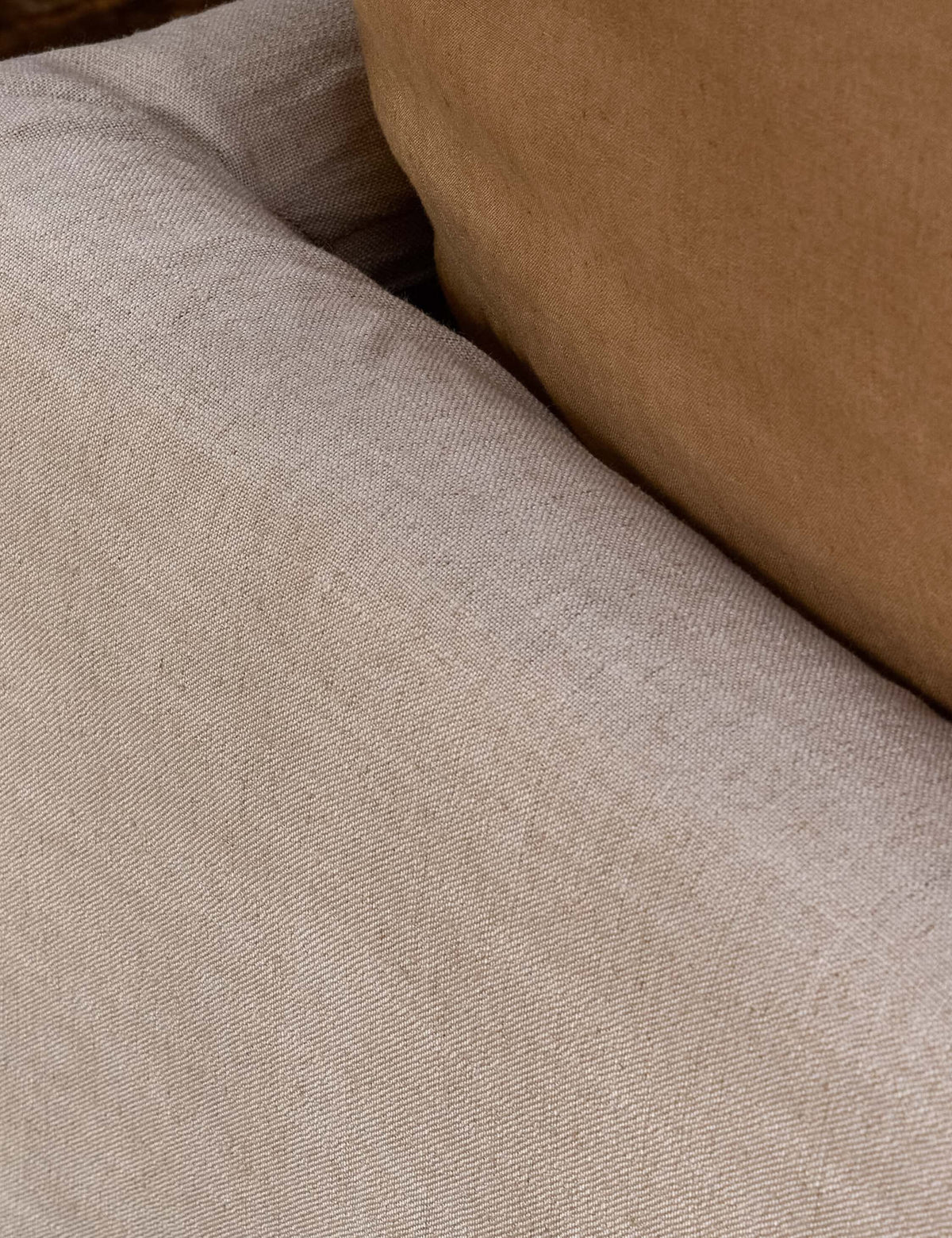 Leyah Slipcover Platform Bed