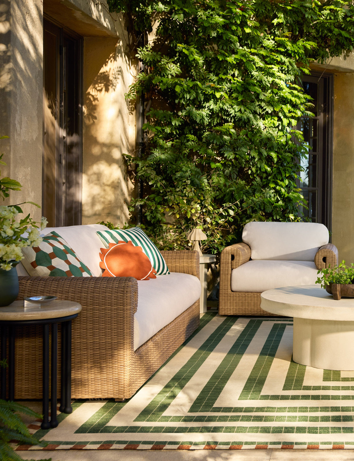 Jessa Indoor / Outdoor Pillow
