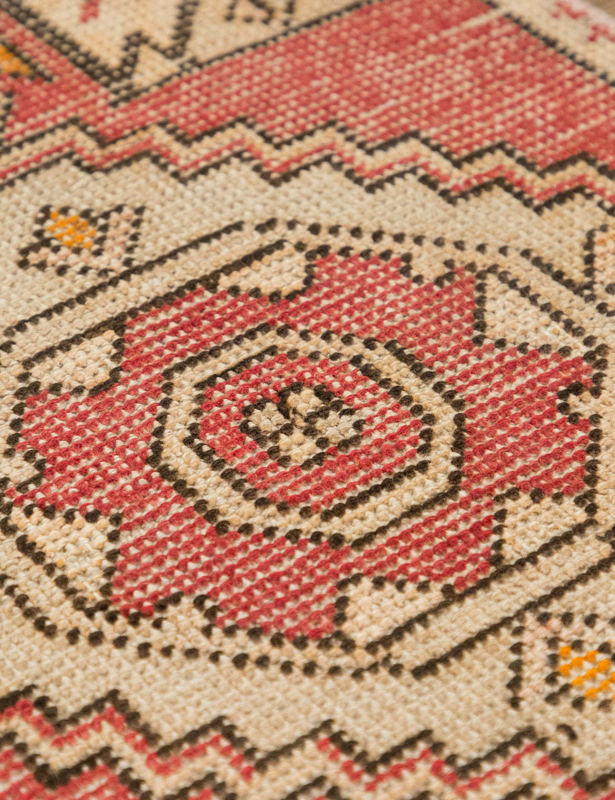 Vintage Turkish Hand-Knotted Wool Mini Rug No. 350, 1'6" x 3'