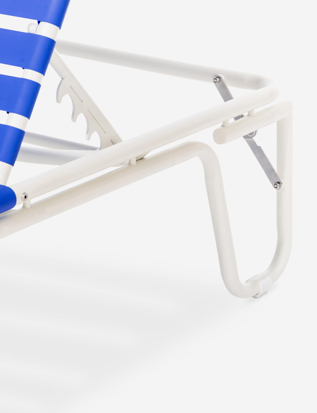 Sunliner Outdoor Chaise by Business & Pleasure Co.