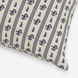 Libby Indoor / Outdoor Pillow