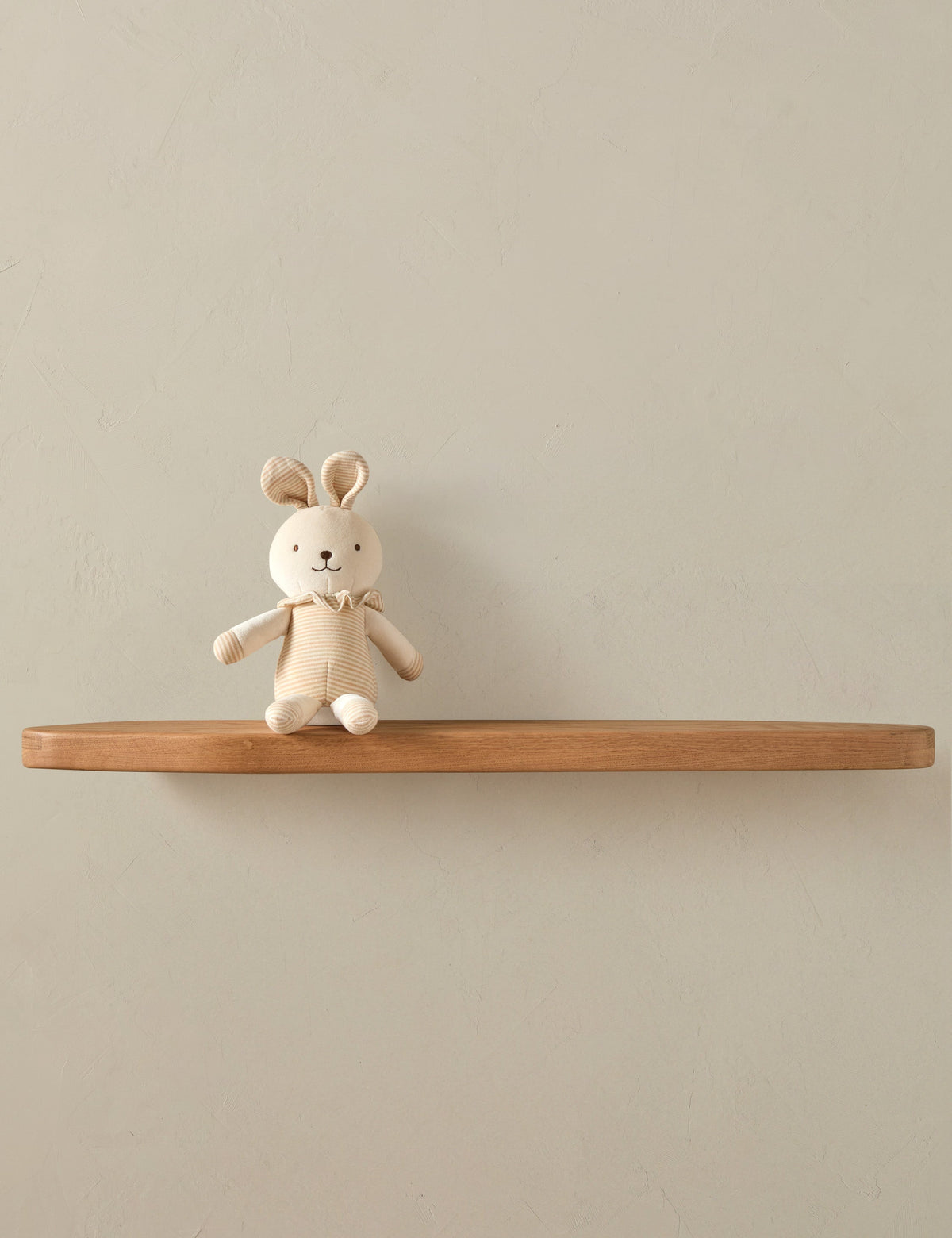 Nomi Shelf