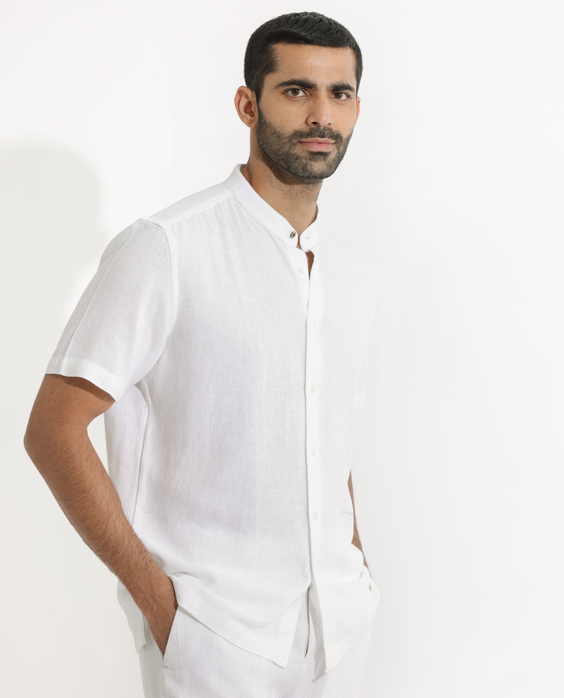 Rare Rabbit Men's Lune Ss White Linen Mandarin Collar Half Sleeves Shirt