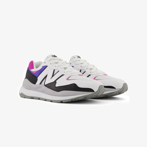 New Balance | 57/40 { WHITE/PINK