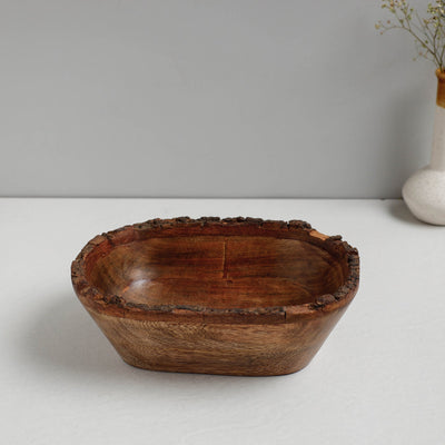 Brown - Handcrafted Mango Wooden Oval Bowl (7 x 10 in)