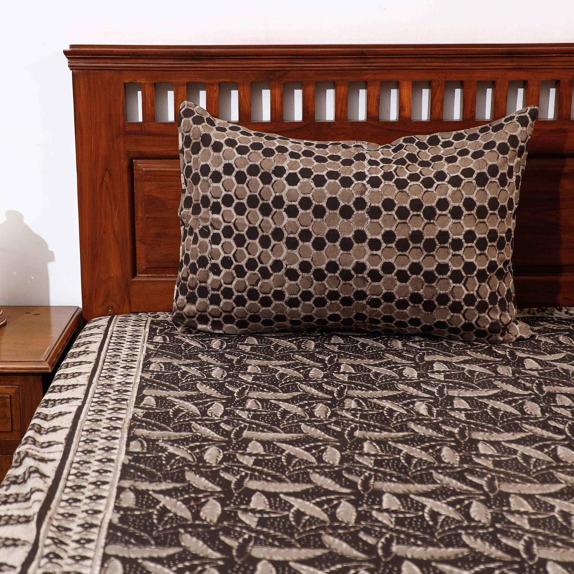 Brown - Pipad Block Printed Cotton Double Bed Cover with Pillow Covers (108 x 90 in)
