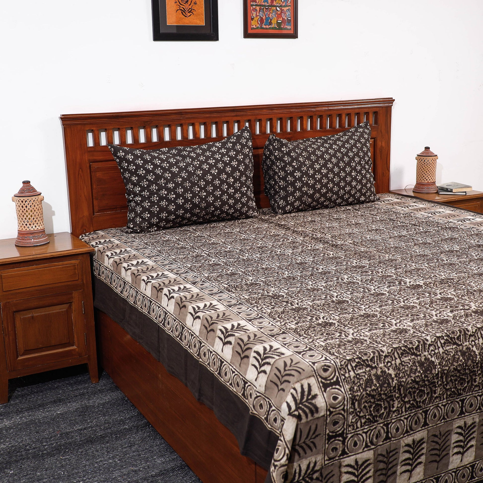 Brown - Pipad Block Printed Cotton Double Bed Cover with Pillow Covers (108 x 90 in)