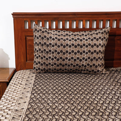 Brown - Pipad Block Printed Cotton Double Bed Cover with Pillow Covers (108 x 90 in)
