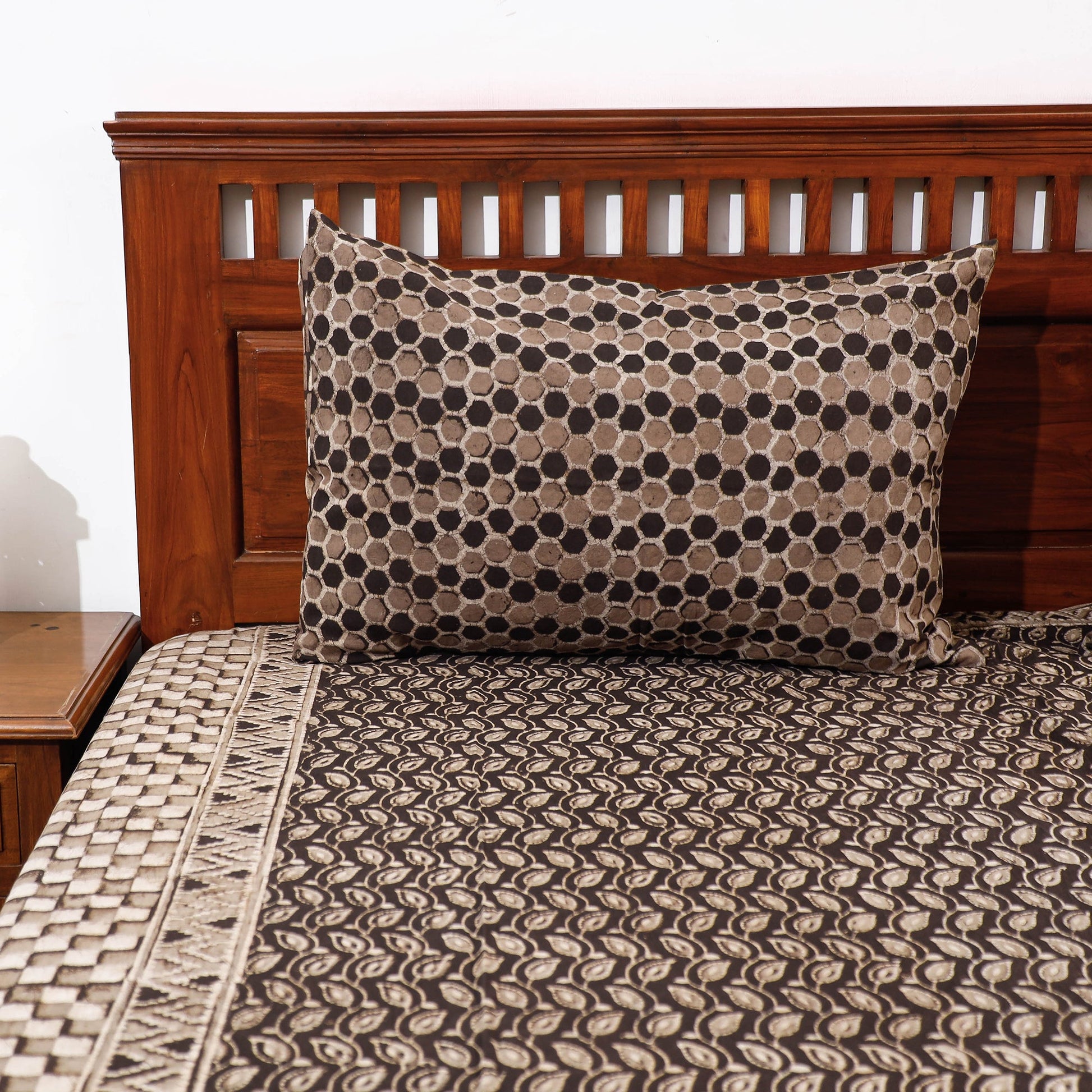 Brown - Pipad Block Printed Cotton Double Bed Cover with Pillow Covers (108 x 90 in)