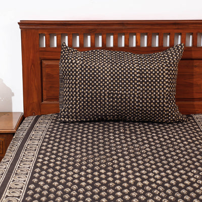 Brown - Pipad Block Printed Cotton Single Bed Cover with Pillow Covers (90 x 60 in)
