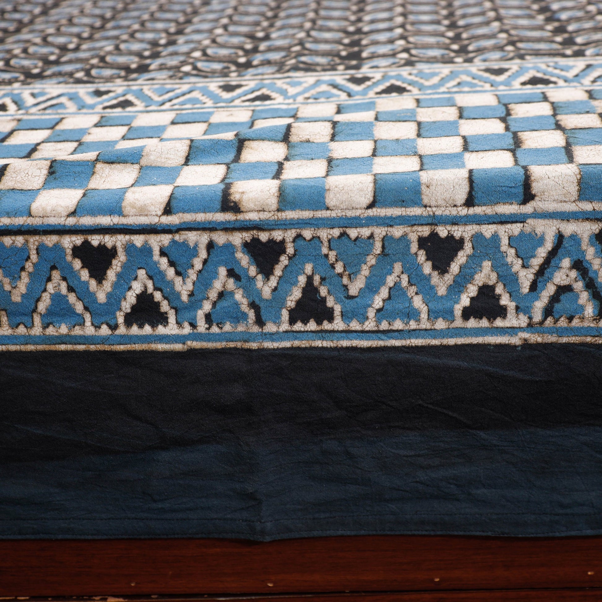 Brown - Pipad Block Printed Cotton Double Bed Cover with Pillow Covers (108 x 90 in)