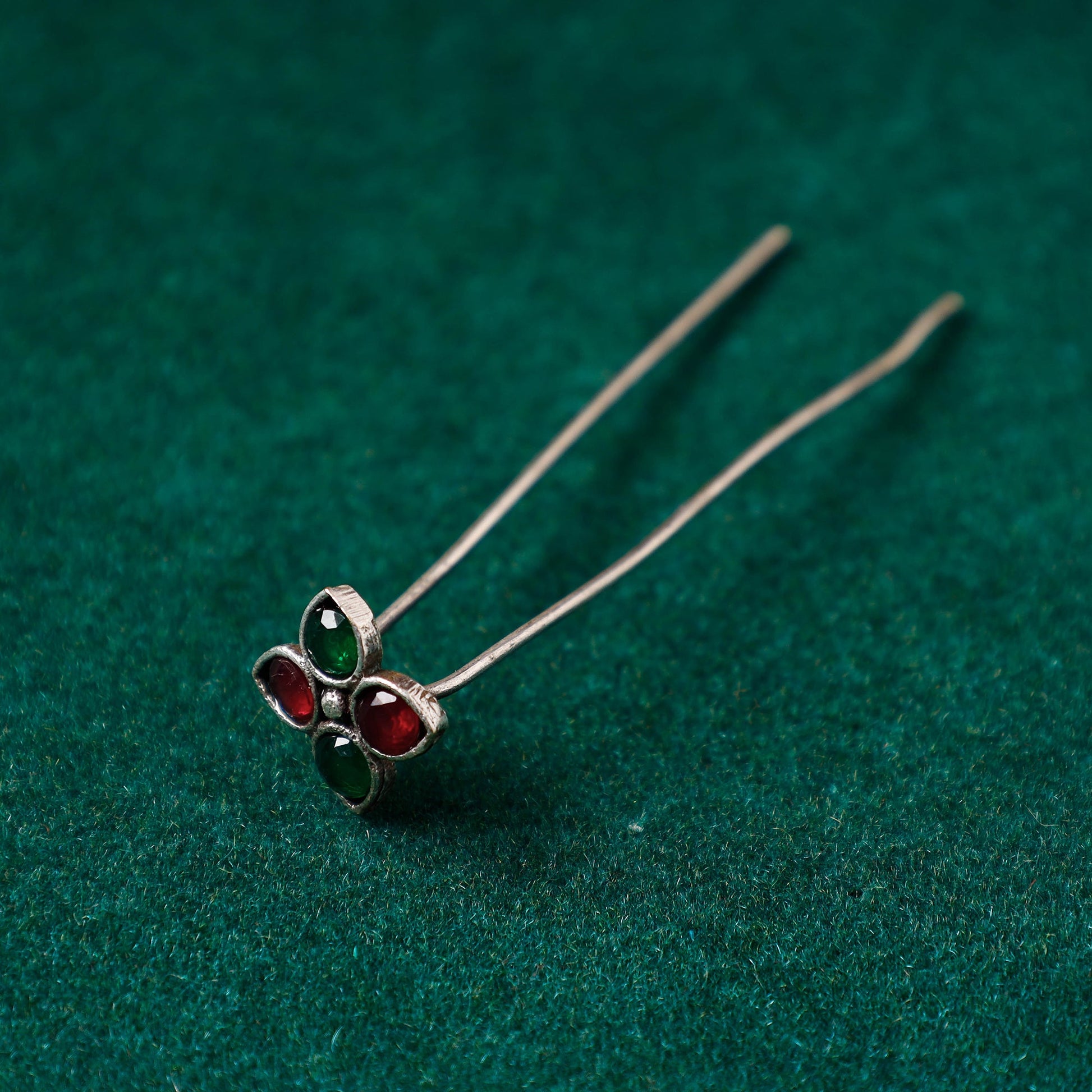 Antique Silver Finish Oxidised Brass Base Stone Work Juda Pin