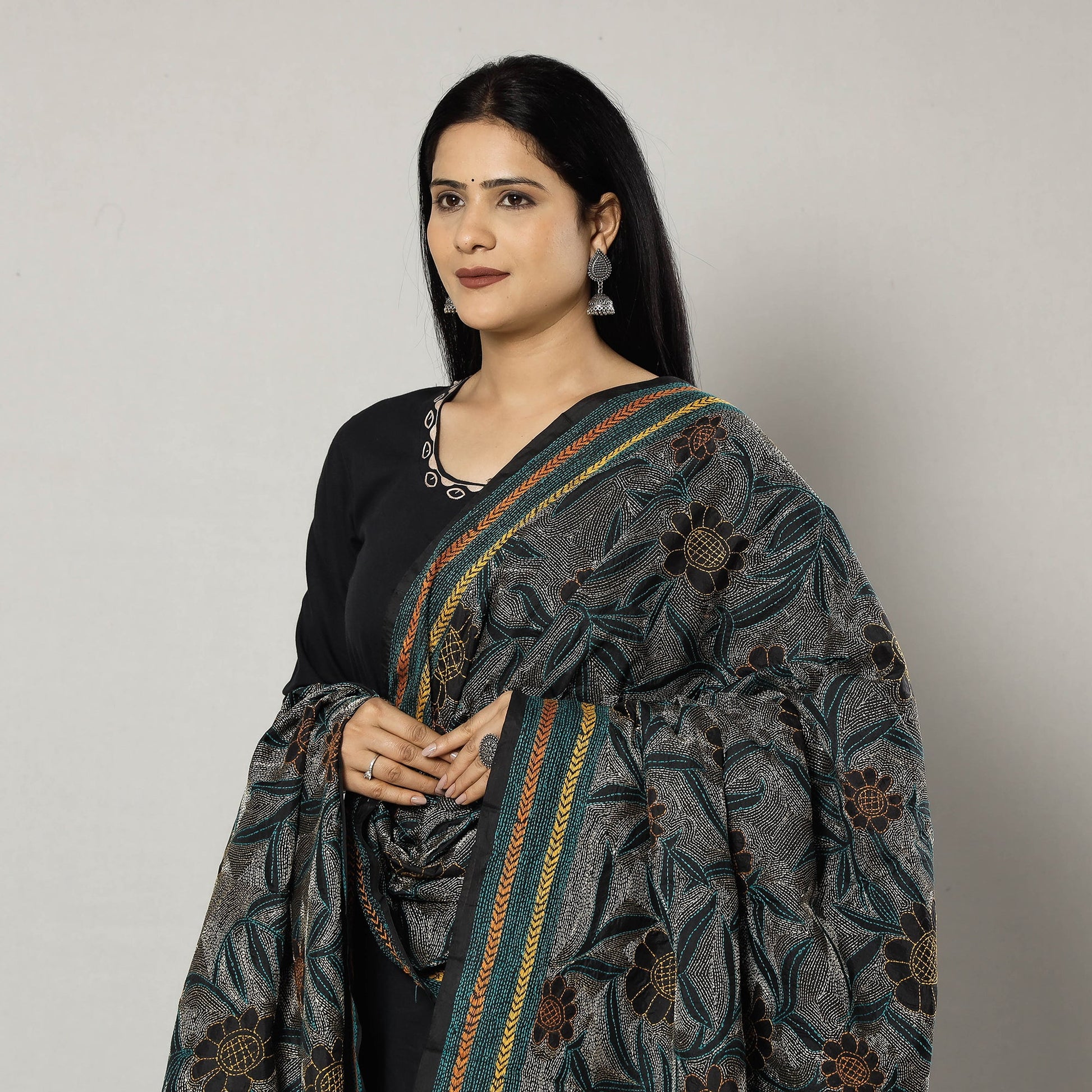 Black - Bengal Nakshi Kantha Embroidery Tussar Silk Handloom Dupatta