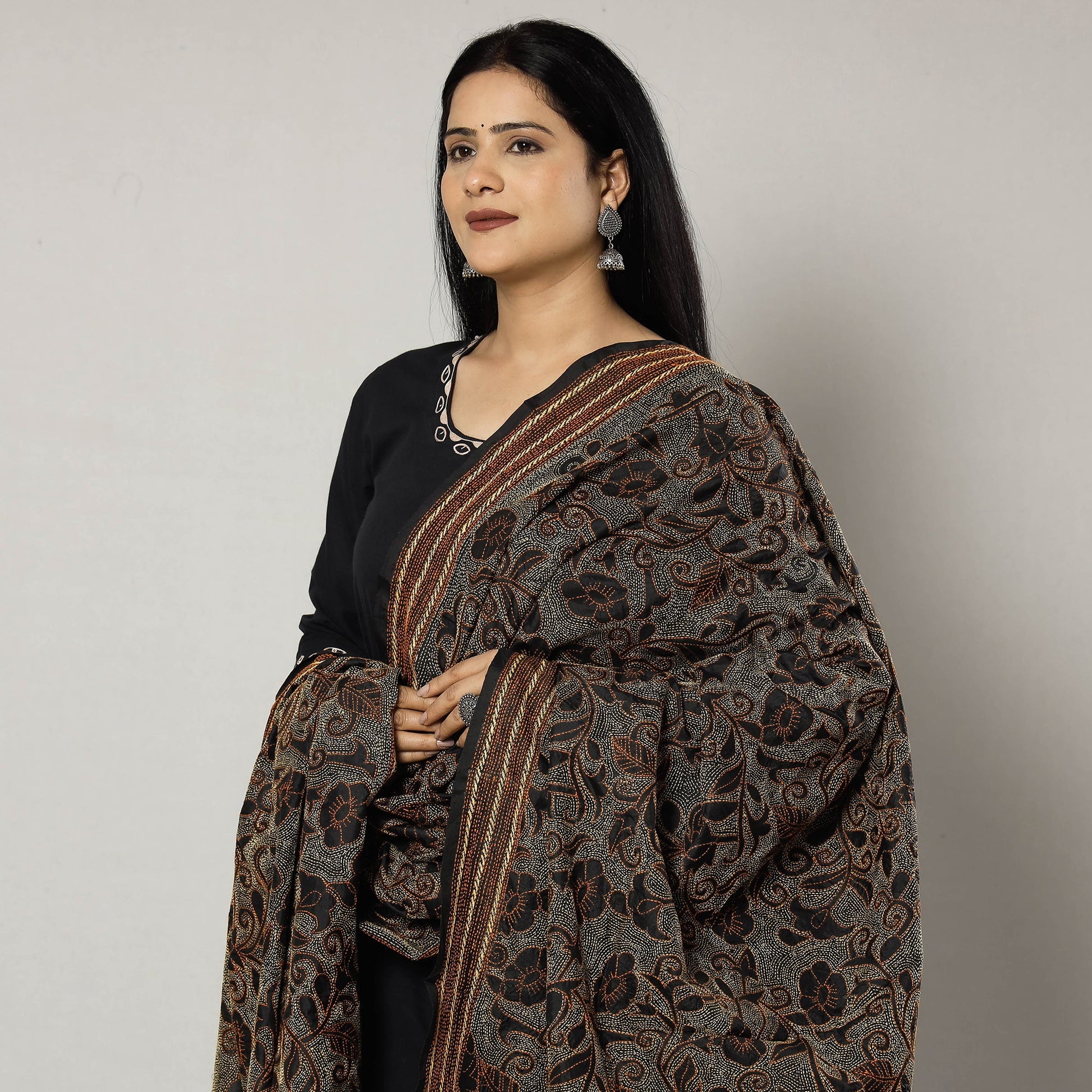 Black - Bengal Nakshi Kantha Embroidery Tussar Silk Handloom Dupatta
