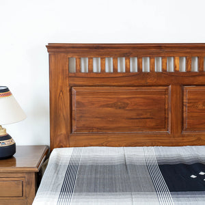 Black - Kutch Weave Pure Handloom Cotton Double Bed Cover (108 x 92)