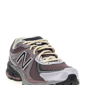 New Balance 860 Sneakers