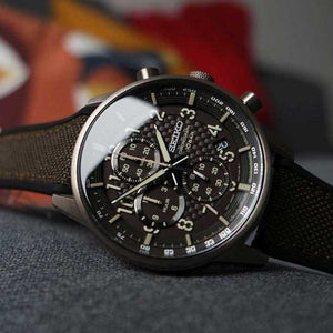 Seiko Discover More Grey Dial Men 42.7mm