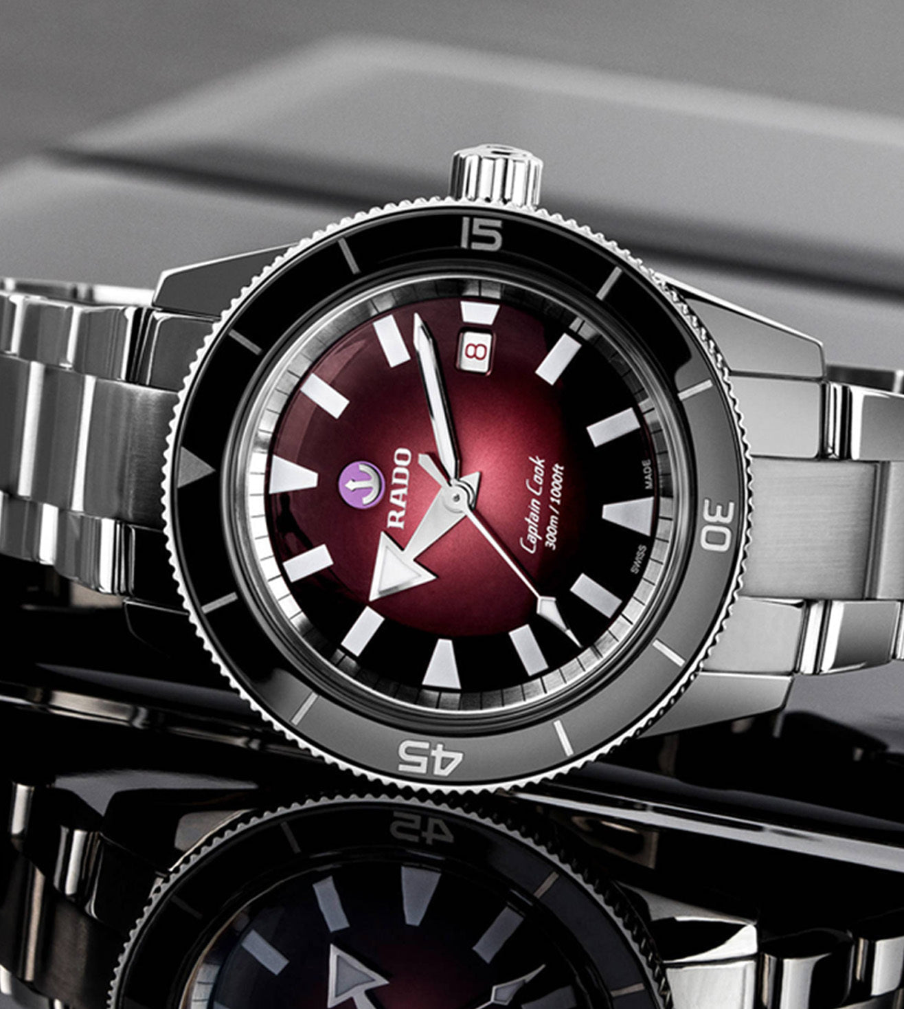 Rado Captain Cook Red Dial Men 42mm