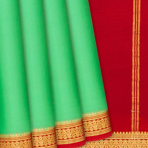 Leafy Green Mysore Plain Crepe Silk Saree With Temple Border-Leaf Green