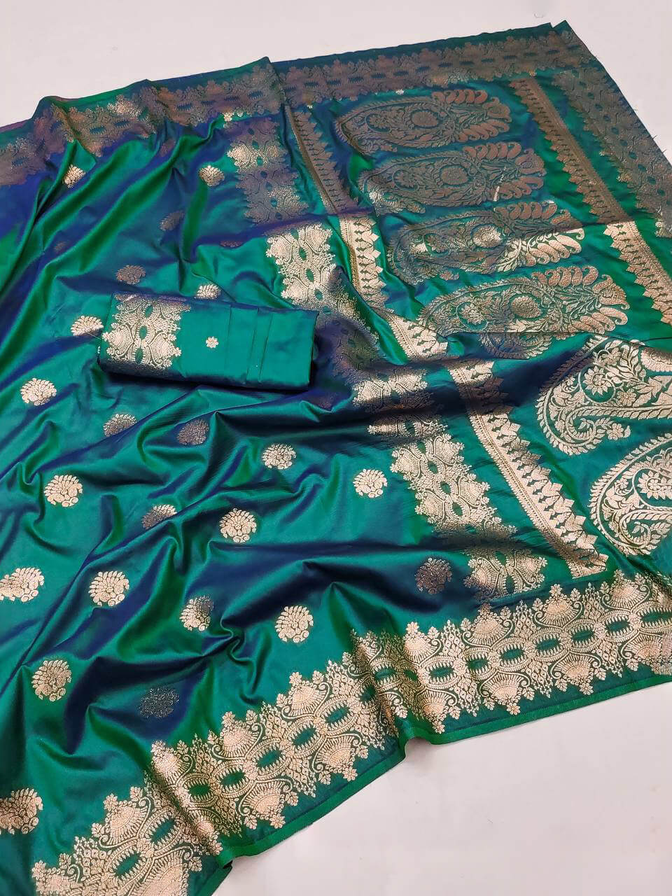 Magnetic Rama Soft Banarasi Silk Saree With Designer Blouse Piece