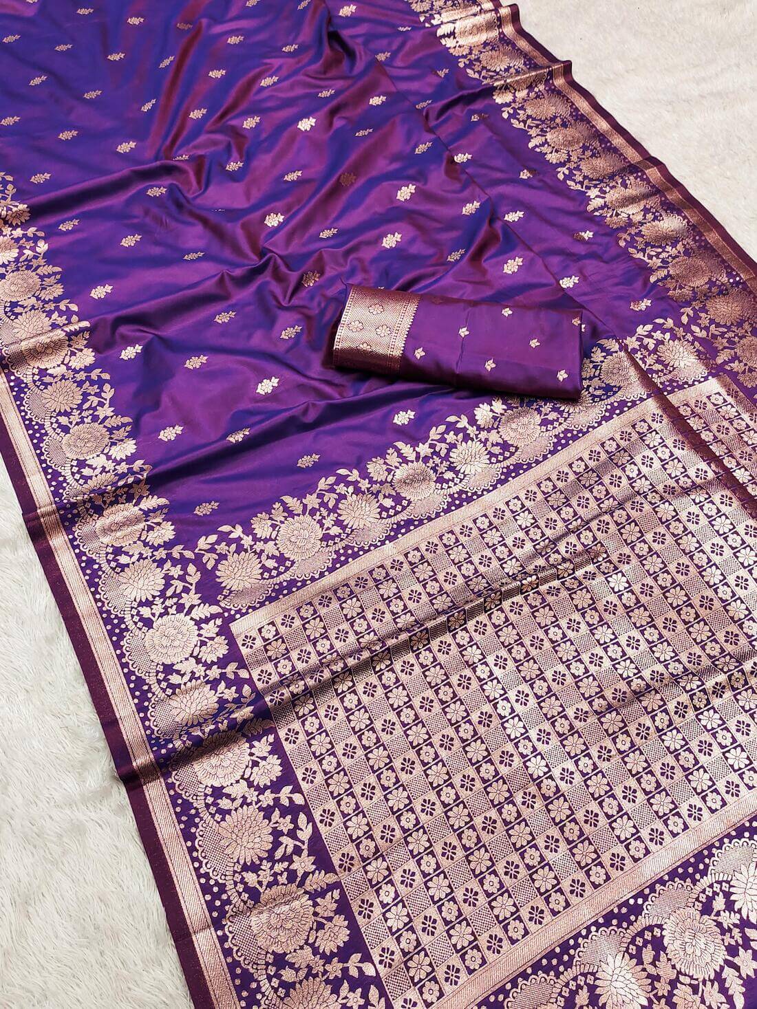 Impressive Purple Soft Banarasi Silk Saree With Confounding Blouse Piece