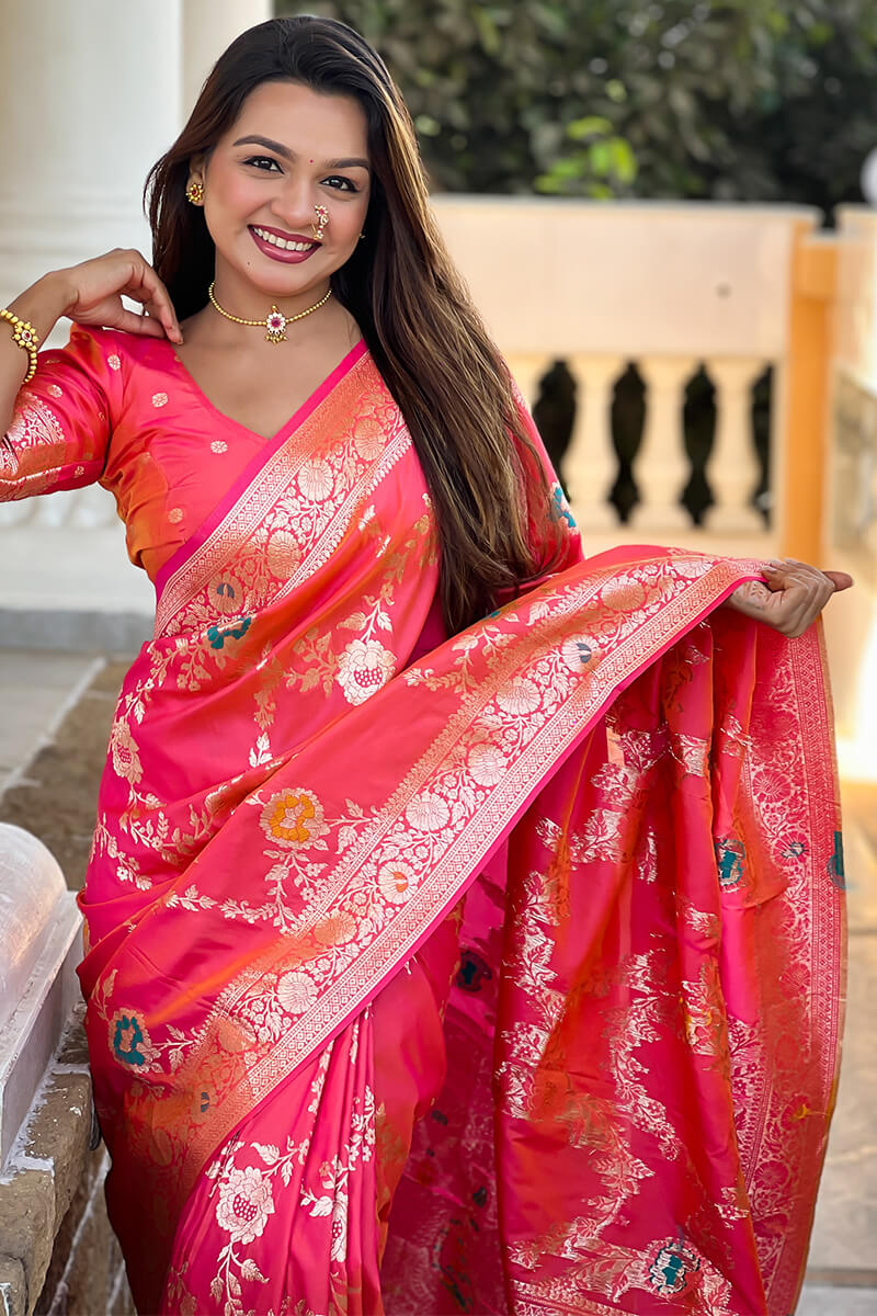 Winsome Magenta Soft Banarasi Silk Saree With Lassitude  Blouse Piece