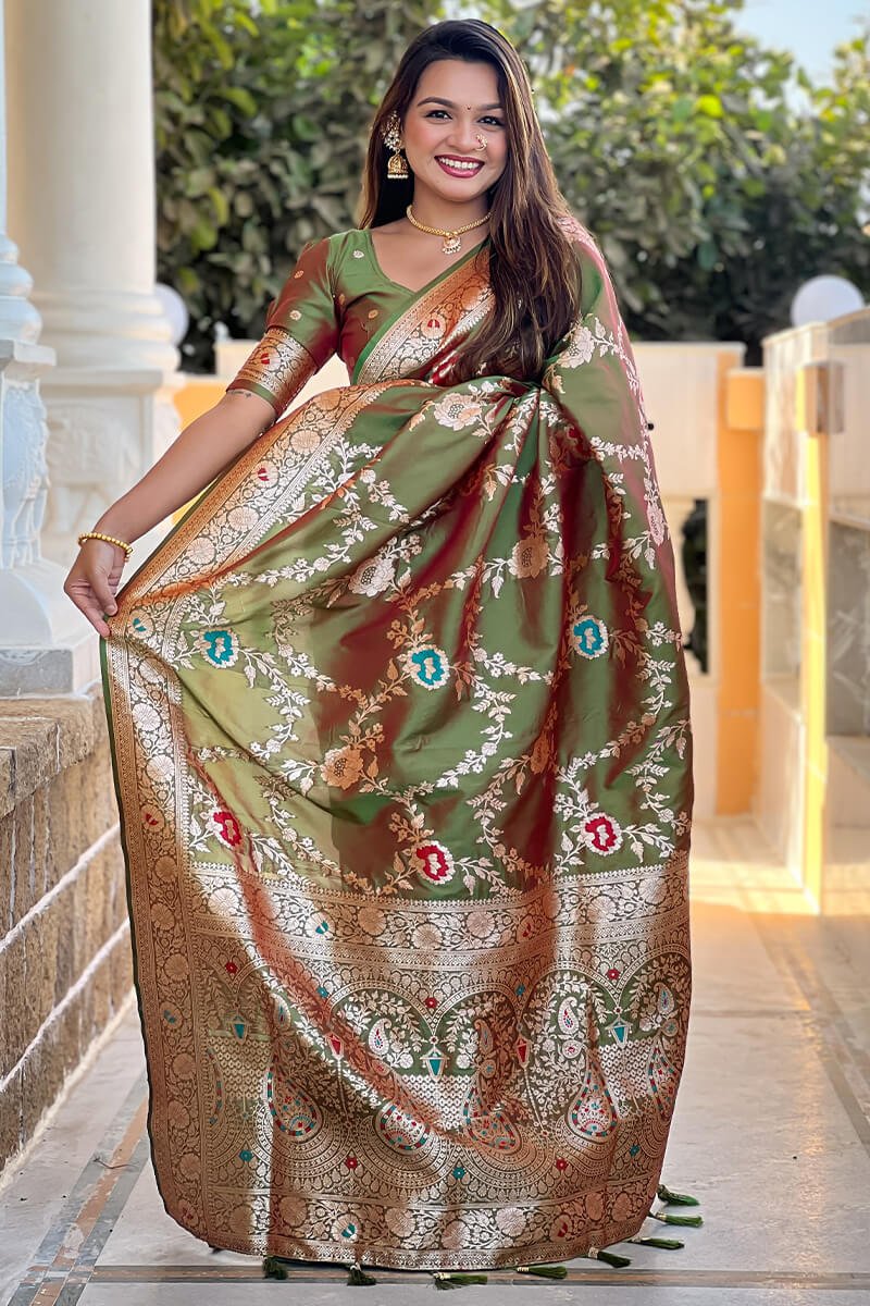 Gratifying Mehndi Soft Banarasi Silk Saree With Scrupulous Blouse Piece