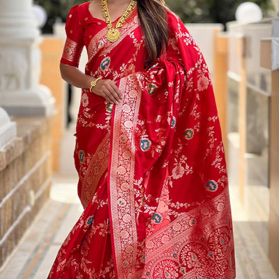 Incredible Red Soft Banarasi Silk Saree With Alluring Blouse Piece