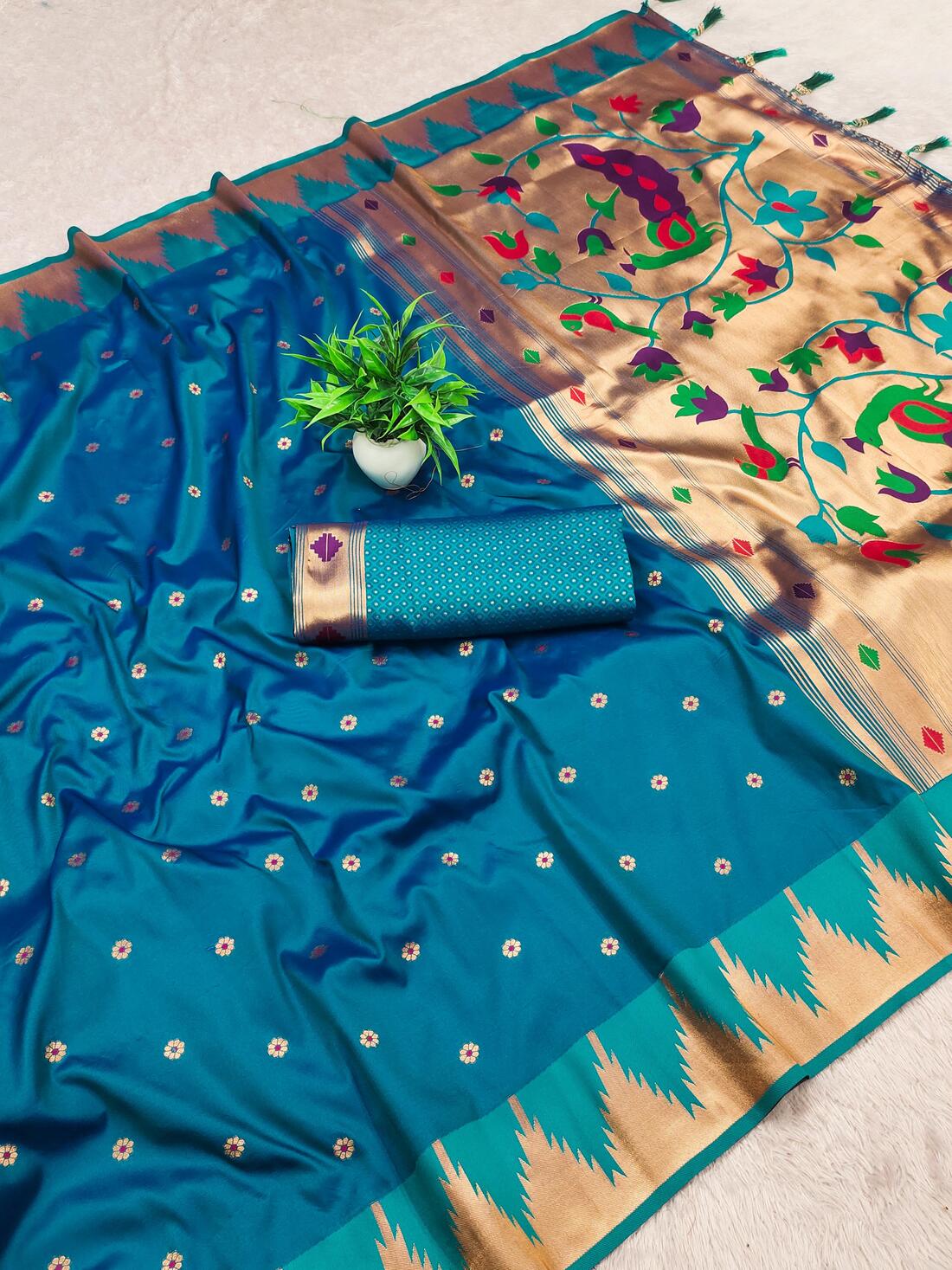 Verdant Firozi Paithani Silk Saree With Girlish Blouse Piece