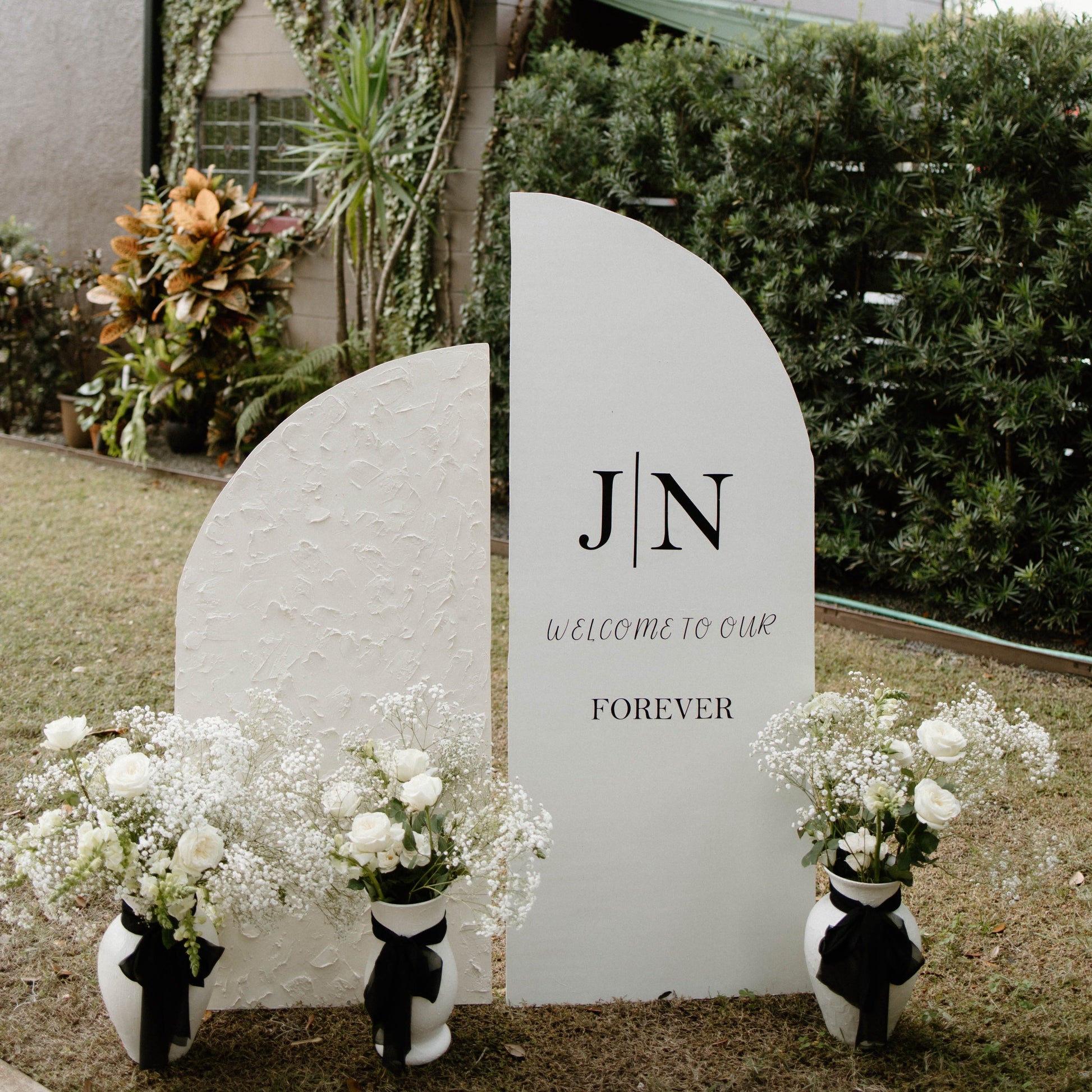 Black Tie White and Green Florida Wedding
