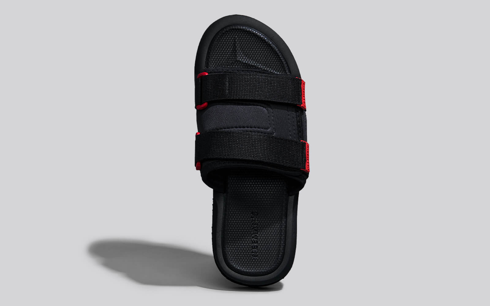 Breezy Fluff Sandals : Black
