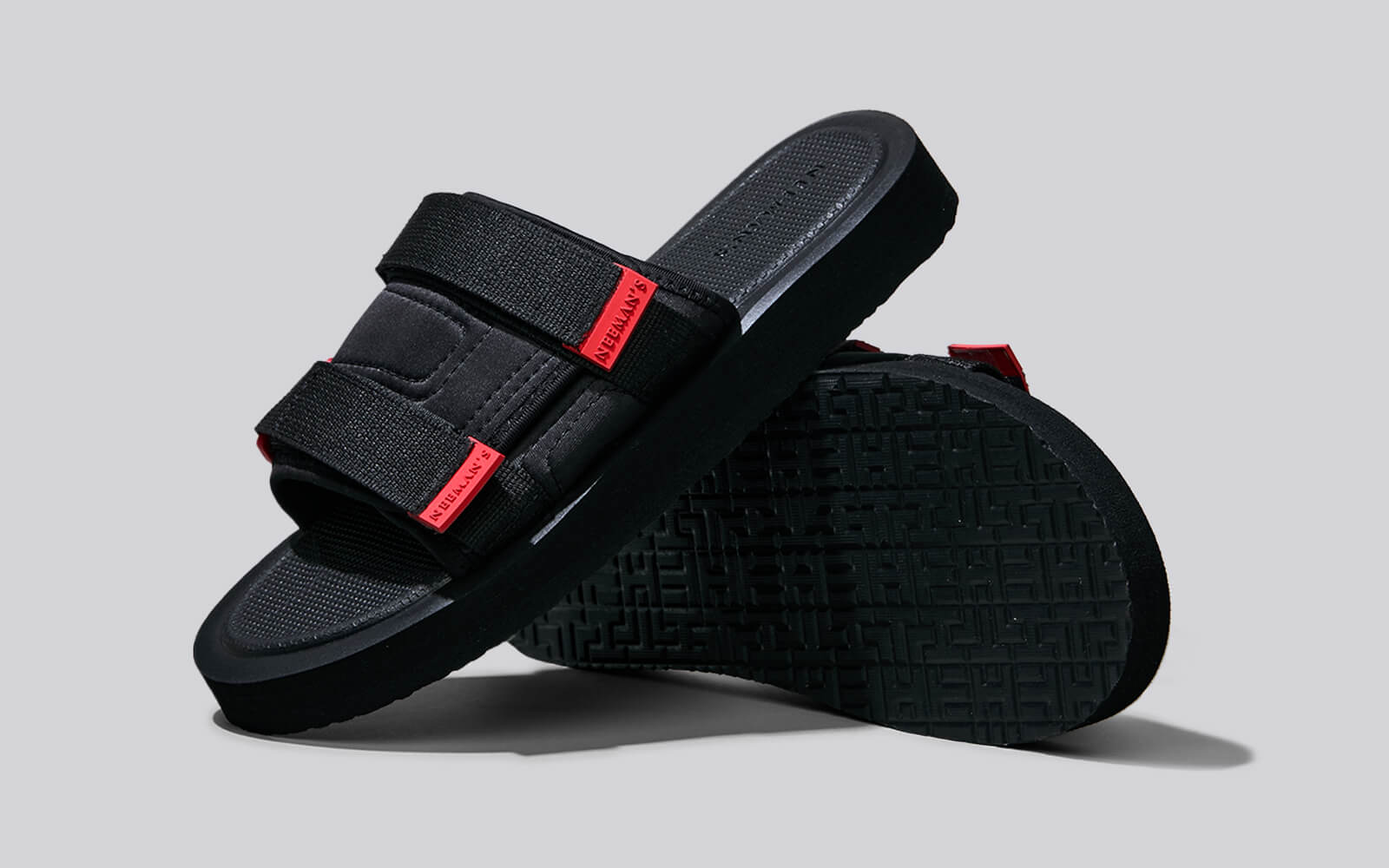 Breezy Fluff Sandals : Black