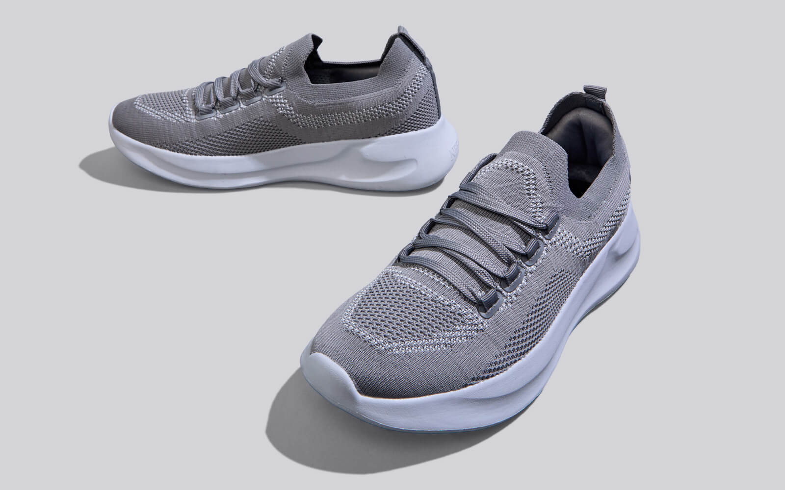 Begin Walk Leap : Grey