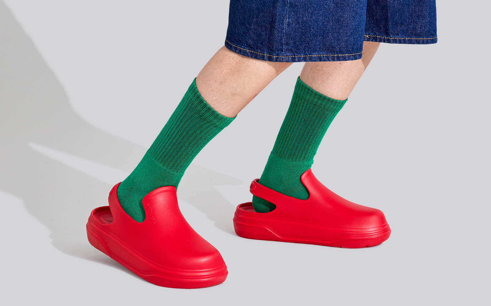 Cushers Clogs For Women : Red