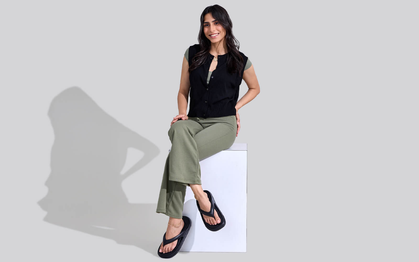 Cushers Flips For Women : Black