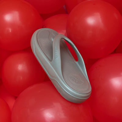 Cushers Flips For Men : Goat Grey