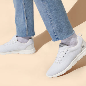 Comfort Stroll Sneakers : White