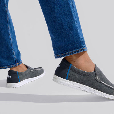 The Wanderers Slip Ons : Black