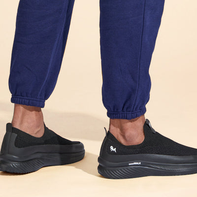 Ease Walk Slip Ons : Black