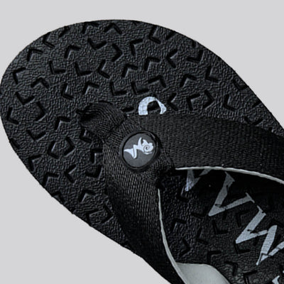 Float Ease Flips : Black