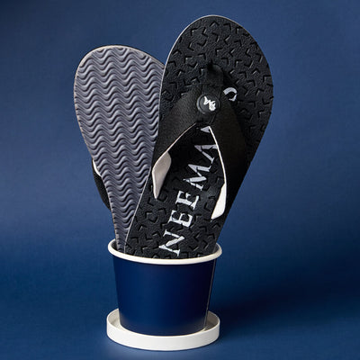 Float Ease Flips : Black